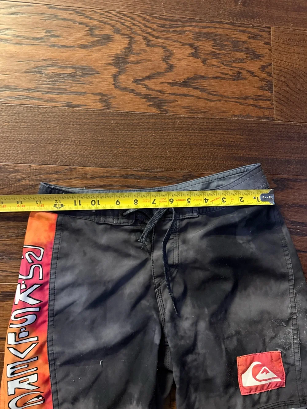 Quiksilver boys  gray Black & Red  Athletic Board shorts size 10 classic style